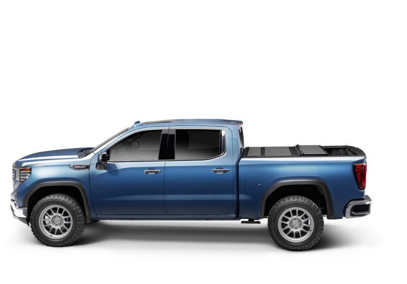 Picture of BAK BAKFlip MX4 Tonneau Covers - 448122