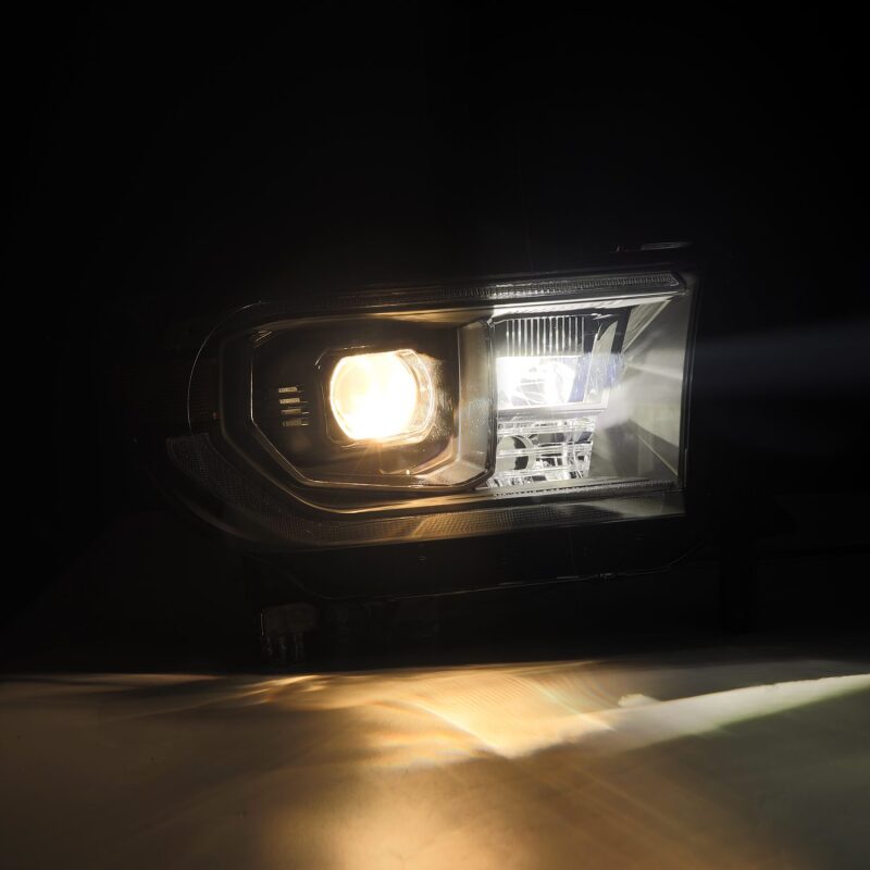 Picture of AlphaRex ARX LUXX Headlights - 880823