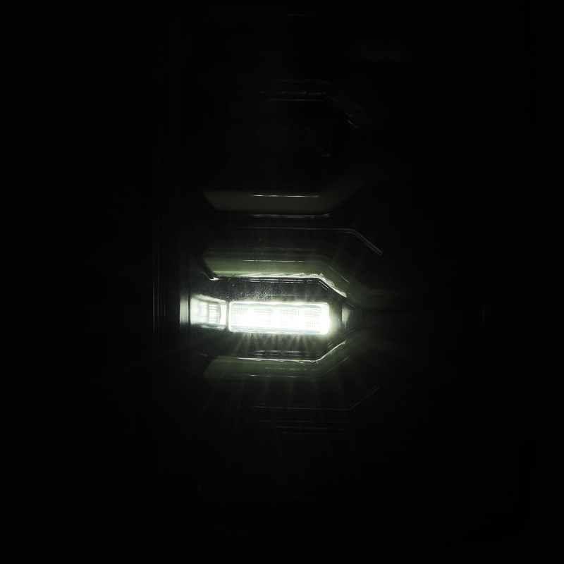Picture of AlphaRex ARX LUXX Tail Lights - 641020