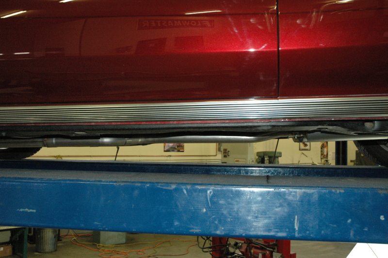 Picture of Flowmaster FLO American Thunder Crossmember-Back Exhaust Systems Catback - 817412