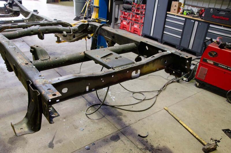 Picture of RBR Crossmembers - RustBuster 14-18 Chevy Silverado 1500 Rear Frame Cross Member rbrRB7398