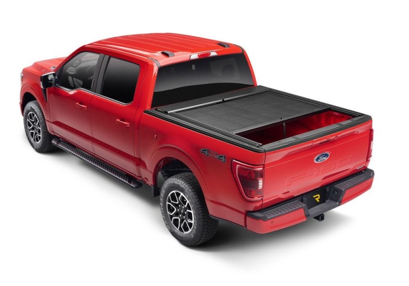 Picture of Roll-N-Lock RNL M-Series XT Tonneau Cover - 580M-XT