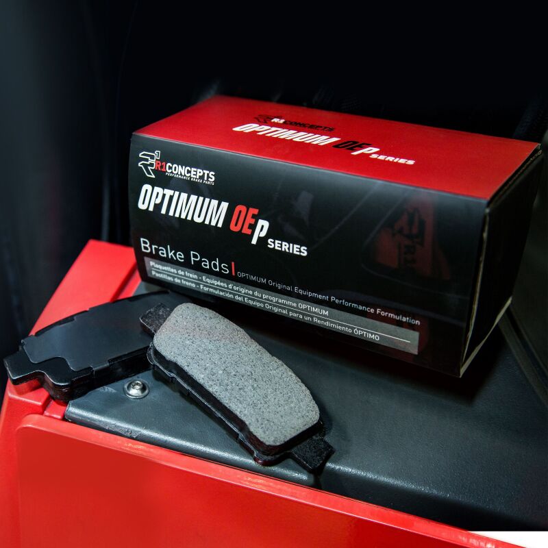 Picture of R1 Concepts RNC Optimum OE Brake Pads - 2552-1406-00