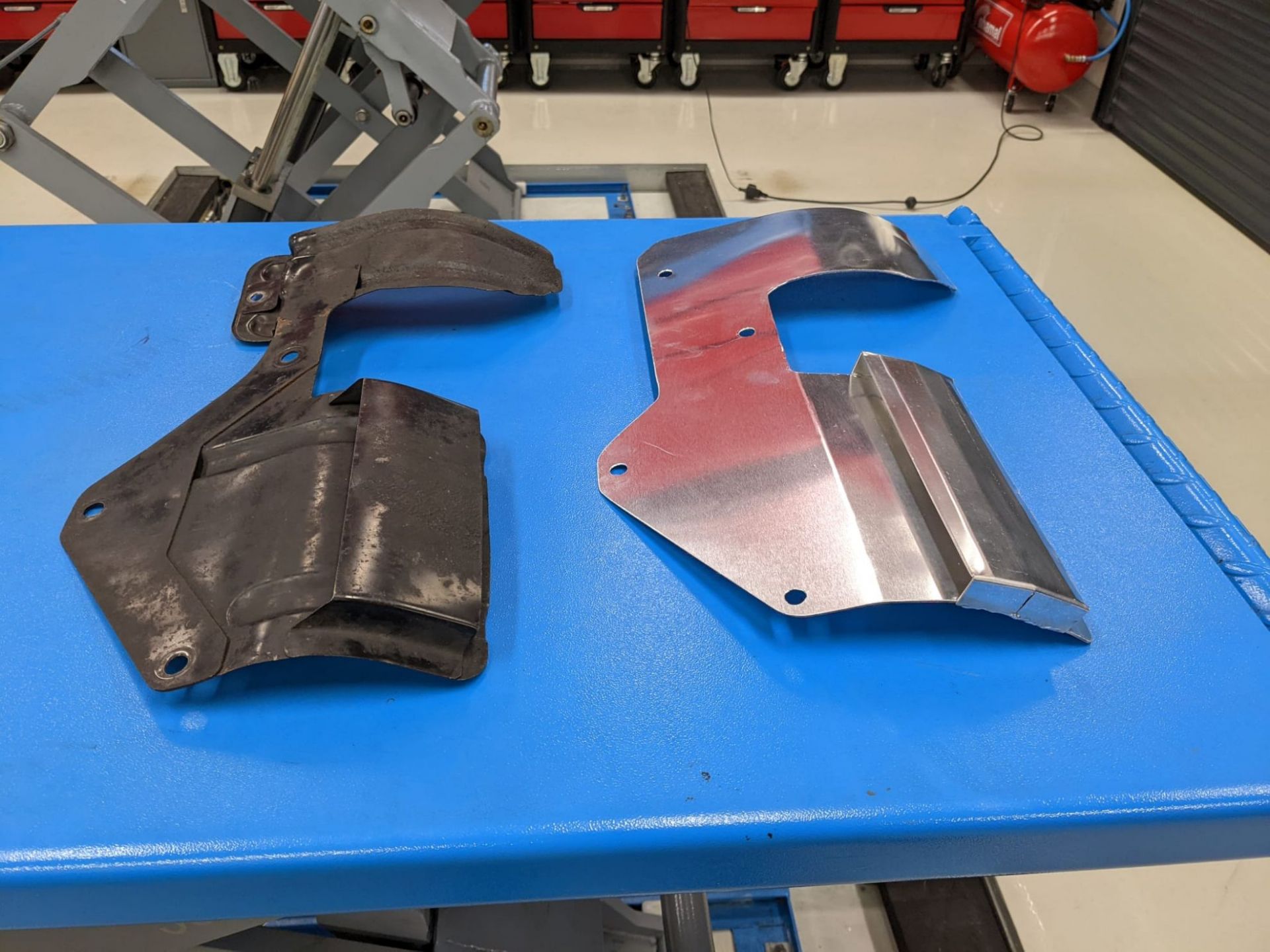 Picture of 3000GT / Stealth / GTO Transmission / Transfer Case Cooling Duct