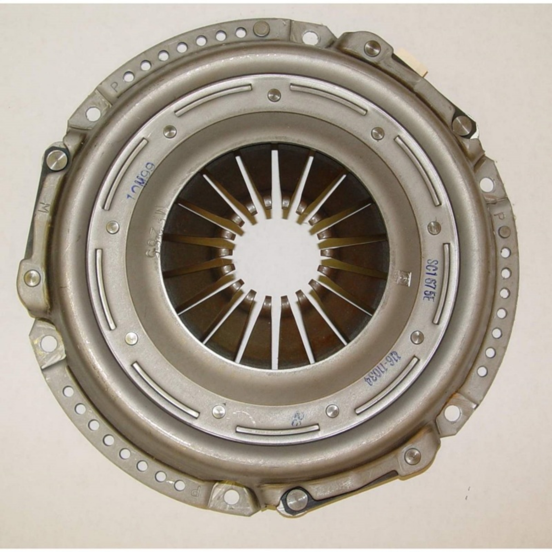 Picture of Omix Clutch Cover 10.5 Inch 82-86 Jeep CJ