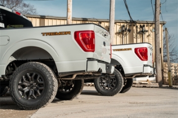 Picture of Corsa 2022-2025 Ford F-150 SuperCrew-5-5ft Bed 5-0L V8 Xtreme Cat-Back Dual Rear Exit-Black PVD