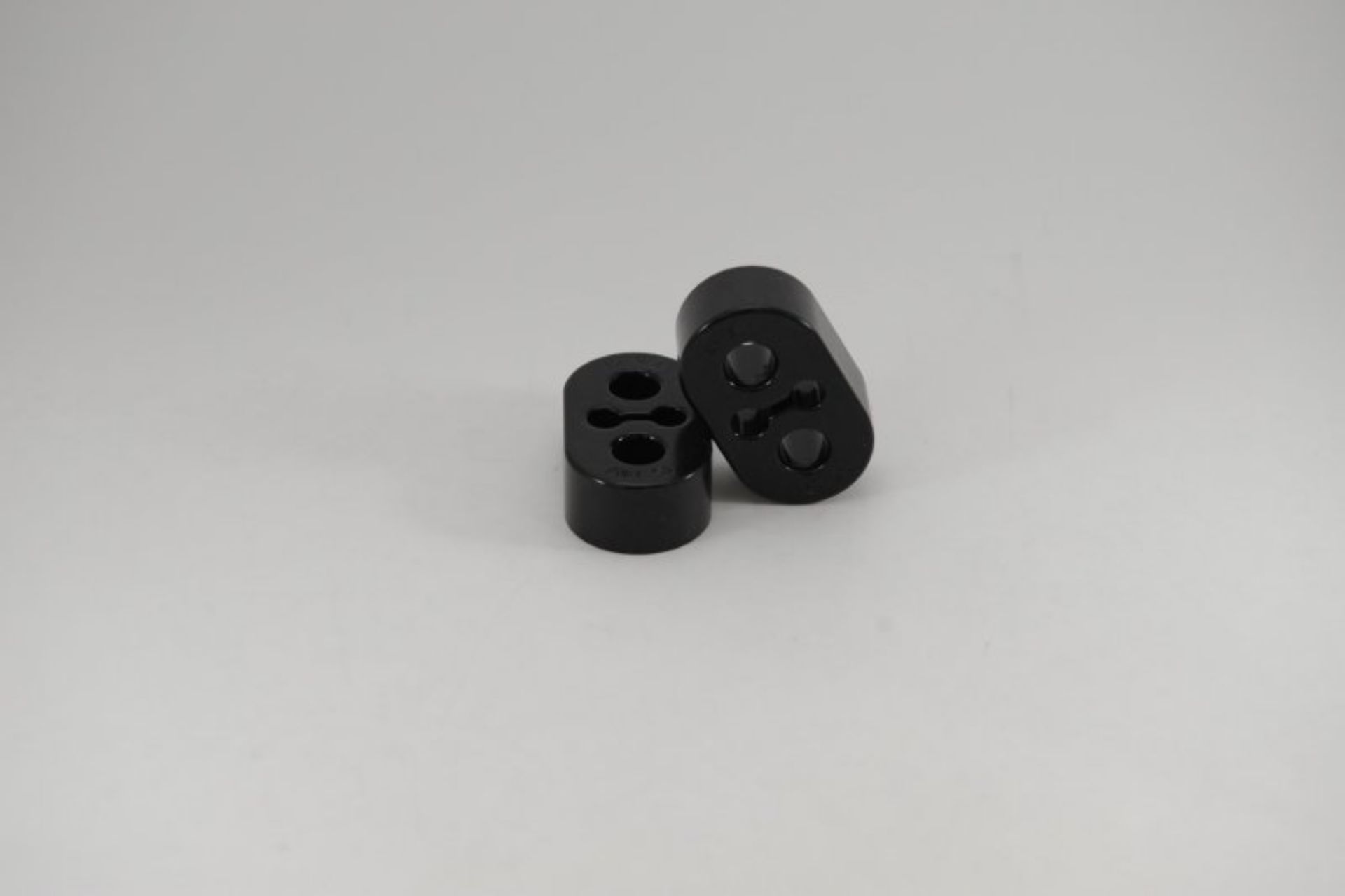 Picture of Kartboy 93-07 Subaru Impreza-WRX-WRX STi Exhaust Hanger - 15mm - Black