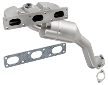 Picture of Magnaflow Conv DF BMW 5 01-03 front