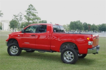 Picture of N-Fab Nerf Step 07-17 Toyota Tundra Double Cab - Gloss Black - Cab Length - 3in