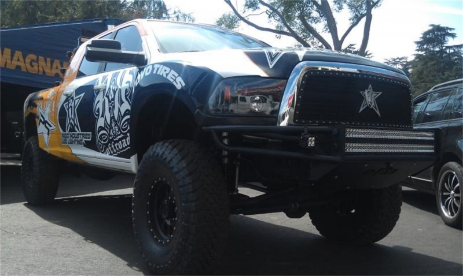 Picture of N-Fab RSP Front Bumper 02-08 Dodge Ram 1500 - Gloss Black - Direct Fit LED