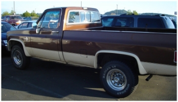 Picture of Bushwacker 75-80 Chevy K10 Suburban Extend-A-Fender Style Flares 2pc - Black