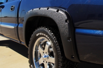 Picture of Lund 99-07 Chevy Silverado 1500 RX-Rivet Style Smooth Elite Series Fender Flares - Black 2 Pc