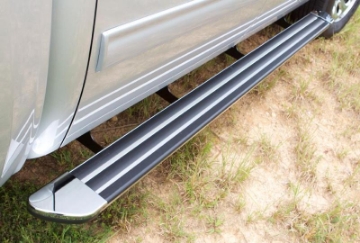 Picture of Lund 09-15 Dodge Ram 1500 Quad Cab Built Before 7-1-15 Crossroads 80in- Running Board Kit - Chrome