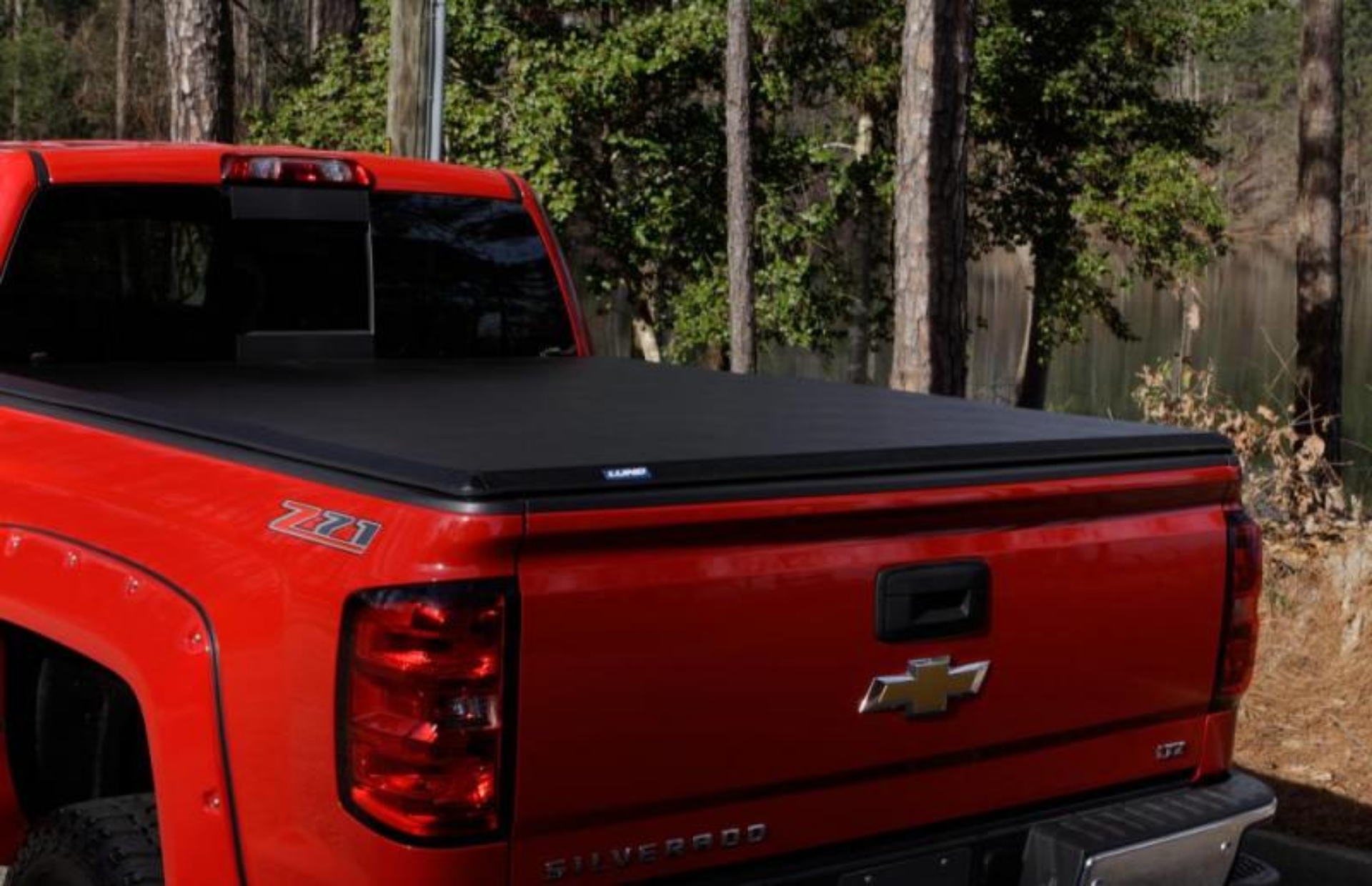 Picture of Lund 15-18 Ford F-150 Styleside 6-5ft- Bed Hard Fold Tonneau Cover - Black
