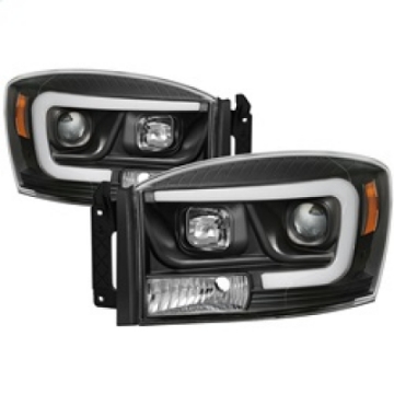Picture of Spyder Dodge Ram 1500 06-08 V2 Projector Headlights - Light Bar DRL - Black PRO-YD-DR06V2-LB-BK