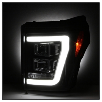 Picture of Spyder Ford F-250-F-350-F450 Super Duty 11-16 V2 Projector Headlights - Black PRO-YD-FS11V2-LB-BK