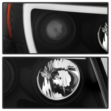 Picture of Spyder Toyota Tacoma 05-11 Projector Headlights - Light Bar DRL - Black PRO-YD-TT05V2-LB-BK