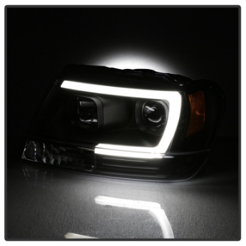 Picture of Spyder 99-04 Jeep Grand Cherokee Projector Headlights - Light Bar DRL LED - Black