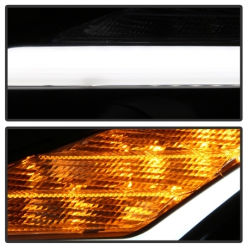 Picture of Spyder Nissan GTR R35 09-14 - Projector Headlights - DRL LED - Black