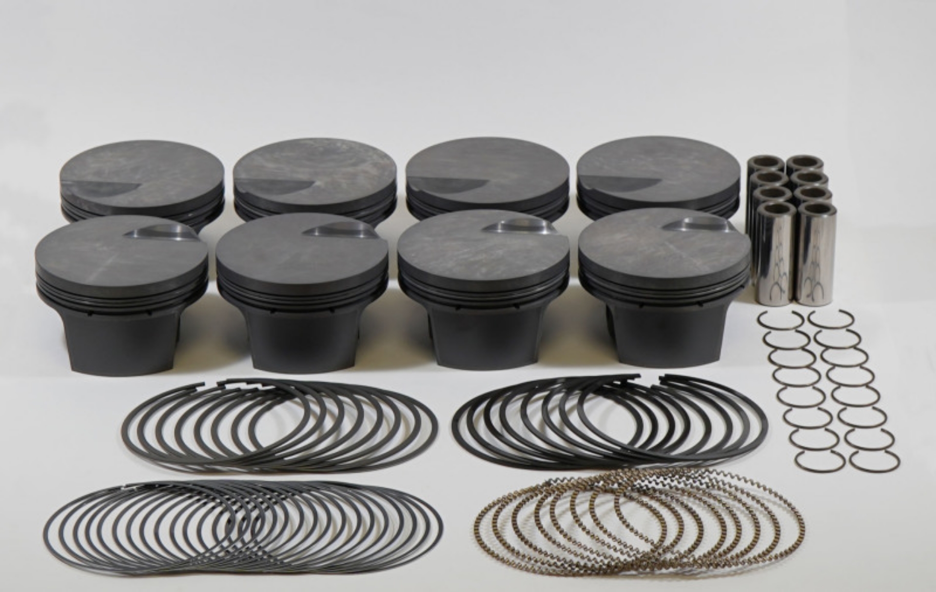 Picture of Mahle MS Piston Set BBC 540ci 4-500in Bore 4-25in Stroke 6-385in Rod 0-990 Pin -3cc 9-4 CR Set of 8