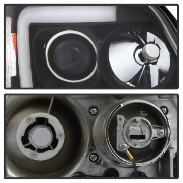 Picture of Spyder 97-03 Ford F-150 After 6-1997 Light Bar Projector Headlights - Blk PRO-YD-FF15097V2-LB-BK