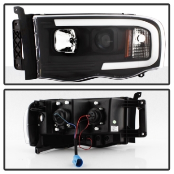 Picture of Spyder 02-05 Dodge Ram 1500 Light Bar Projector Headlights - Black PRO-YD-DR02V2-LB-BK