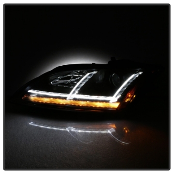 Picture of Spyder 08-15 Audi TT HID Xenon Projector Headlights w-Seq Turn Signal - Blk PRO-YD-ATT08-HID-BK