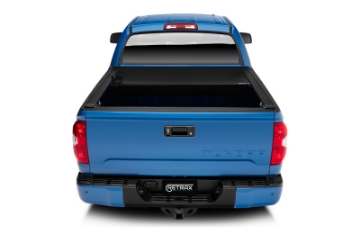 Picture of Retrax 07-18 Tundra Regular & Double Cab 6-5ft Bed with Deck Rail System RetraxONE XR