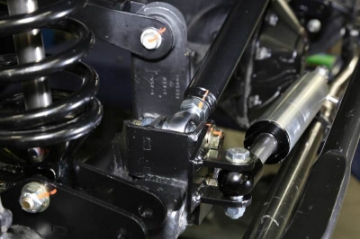 Picture of Fabtech 07-18 Jeep JK 4WD 3-5in Front Track Bar Bracket - Weld On