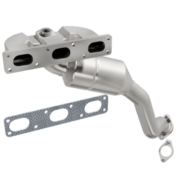 Picture of MagnaFlow Conv DF BMW 5 01-03 front OEM