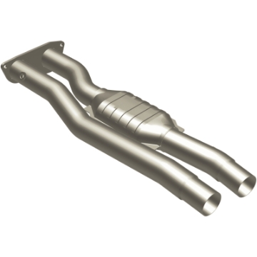 Picture of MagnaFlow Conv DF 96-97 7-4L 3500 Truck Rear