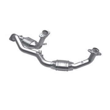 Picture of MagnaFlow Conv DF 96-99 Ford Taurus3-0L 50S