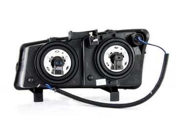 Picture of ANZO 2003-2006 Chevrolet Silverado 1500 Crystal Headlights w- Halo Black