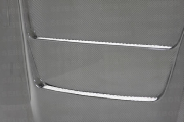 Picture of Seibon 90-94 Nissan Skyline R32 BNR32  DVII Carbon Fiber Hood