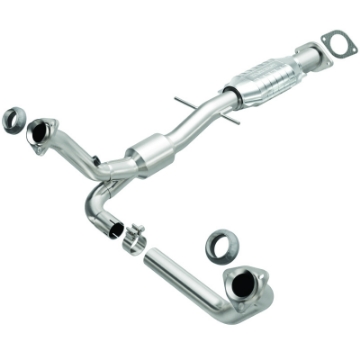Picture of MagnaFlow Conv DF 00-04 Chevy S10 Pickup 4-3L 2WD A-T - 00-04 GMC Sonoma 4-3L 2WD A-T