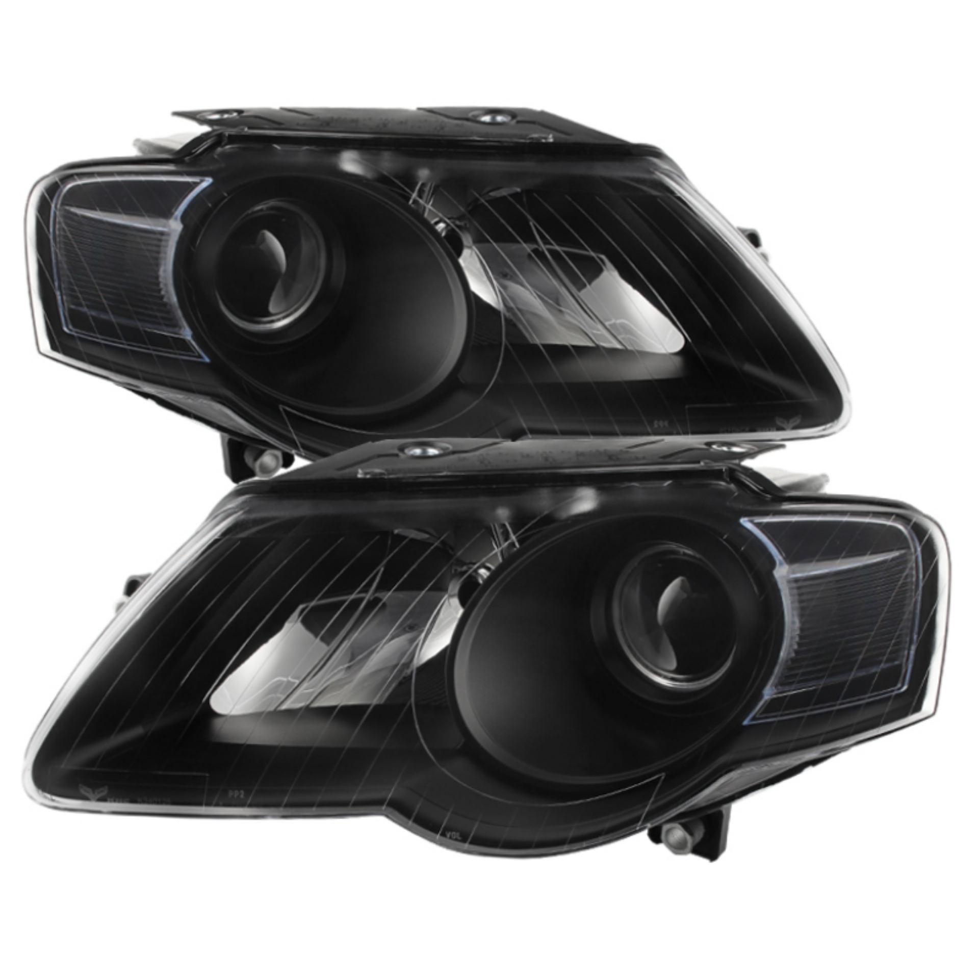 Picture of xTune Volkswagen Passat 06-10 Halogen Only Projector Headlights Black HD-JH-VWPAT06-BK