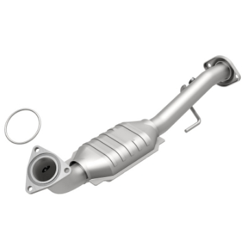 Picture of MagnaFlow Conv DF 02-06 Cadillac Escalade - 02-06 GM Yukon Inc Denali  6-0L P-S