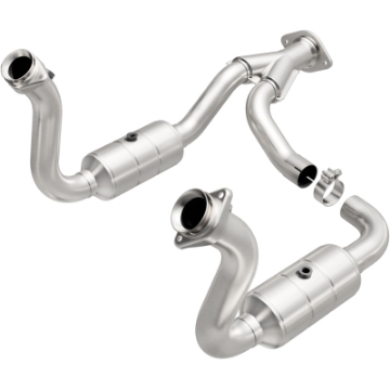 Picture of Magnaflow Conv DF 08-10 Ford F-250-F-250 SD-F-350-F-350 SD 5-4L-6-8L - F-450 SD 6-8L Y-Pipe Assembly