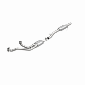 Picture of MagnaFlow Conv DF 87-93 Ford Bronco 4-9L - 87-95 F-150-F-250 Non SD-F-350 Non SD PU 4-9L CA