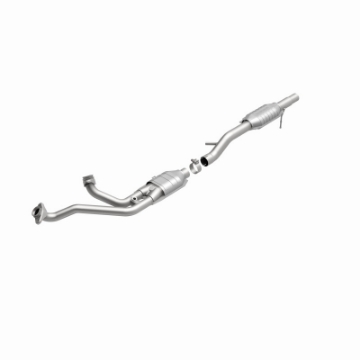 Picture of MagnaFlow Conv DF 87-93 Ford Bronco 4-9L - 87-95 F-150-F-250 Non SD-F-350 Non SD PU 4-9L CA