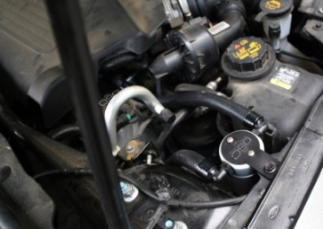 Picture of J&L 10-18 Ford Taurus Sho EcoBoost V6 Passenger Side Oil Separator 3-0 - Clear Anodized