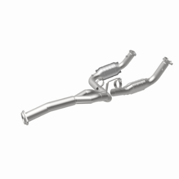 Picture of MagnaFlow Conv Direct Fit 11-16 Chevrolet Silverado 2500HD-3500HD - GMC Sierra 2500HD-3500HD