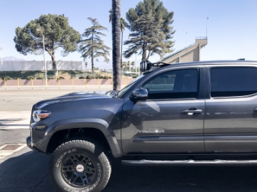 Picture of KC HiLiTES 05-17 Toyota Tacoma 50in- Pro6 Gravity LED 8-Light 160w Combo Beam Overhead Light Bar Sys