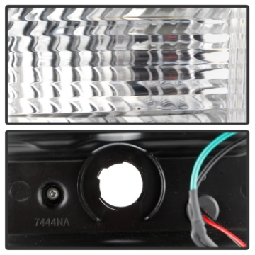 Picture of Spyder 18-19 Ford F-150 Projector Headlights - Halogen Model Only - Black PRO-YD-FF15018-LB-BK