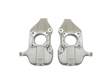 Picture of MaxTrac 15-18 Ford F-150 2WD 2in Front Lowering Spindles