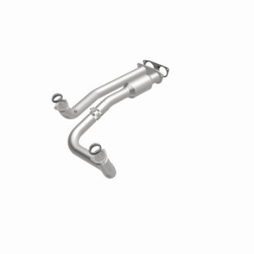 Picture of MagnaFlow California Grade Direct-Fit Catalytic Converter 96-00 Chevrolet - GMC K3500 V8 7-4L