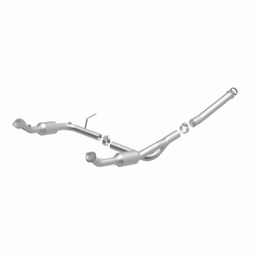 Picture of MagnaFlow Conv Direct Fit OEM 2004-2005 Ford Explorer-Mercury Mountaineer Underbody