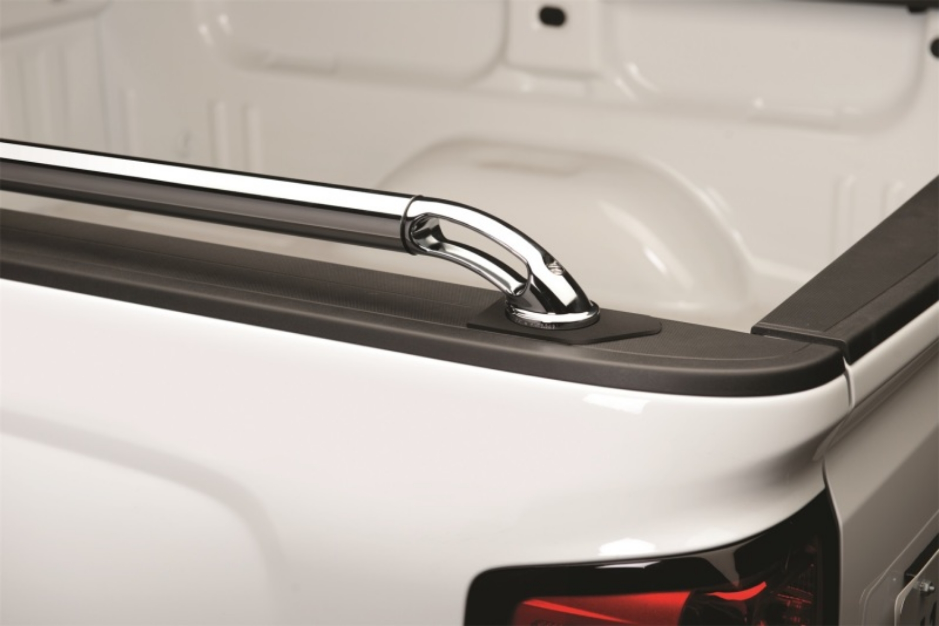 Picture of Putco 14-14 GMC Sierra HD - 8ft Bed - Traditional Locker Side Rails Locker Side Rails