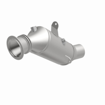 Picture of MagnaFlow Conv DF 2015 BMW 640i-740i Underbody