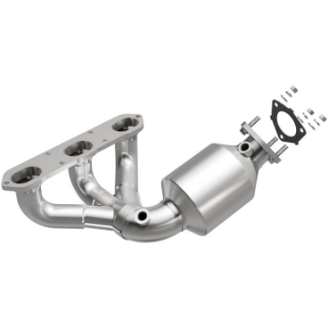 Picture of MagnaFlow Conv DF 2006 Porsche Cayman 3-4L Underbody
